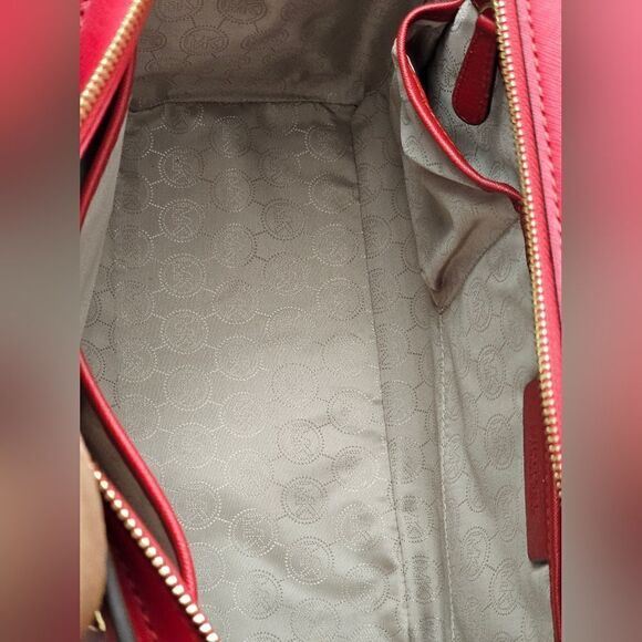 Michael Kors Large Selma Studsed Bag NWOT Red Color - Picture 4 of 7